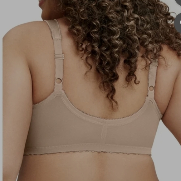 Glamorise Magic Lift Plus Size Full-Figure Front Close Support Bra 1200. Color: - Picture 2 of 7